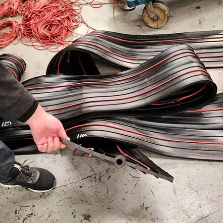 施工縫遇水膨脹止水帶